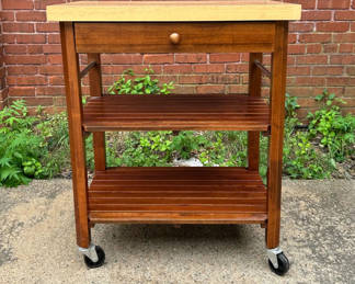 Lot 39: Slat Rolling Cart 