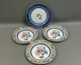 Lot 7: Mottahedeh Collection Plates 