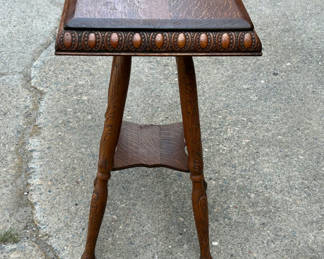 Lot 17: Antique Oak Victorian Lamp Table
