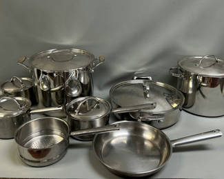 Lot 37: Cusinart Cookware 