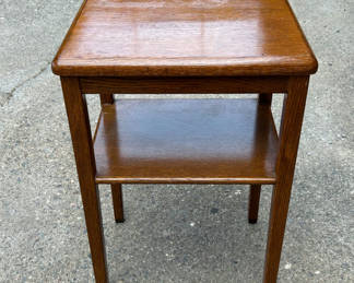 Lot 21: Antique Oak End Table 