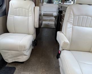 Spacious interior w/frig, microwave, cook top, sink