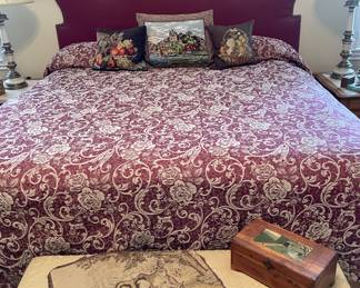 King size bed