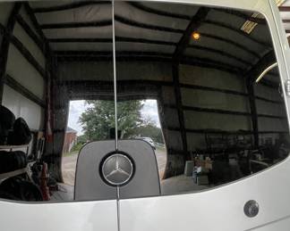 Like new Winnebago Era 170X Touring Coach