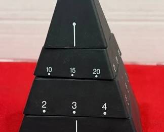 Time Pyrmid Clock