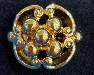 Vintage LCB For HSN Larissa Barrera Gold Tone Ring