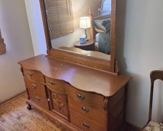 Lexington Sampler ... Bevelled Mirror