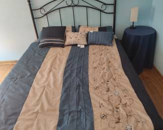 Madison Park bedclothes