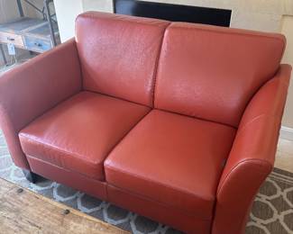LEATHER LOVESEAT