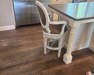PAIR OF KITCHEN COUNTER CHAIRS