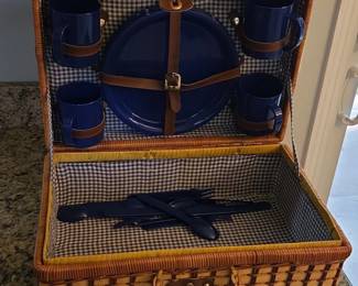 Wicker Picnic Basket Set for second image