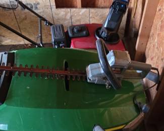 Black Decker Lawnforce Trimmer