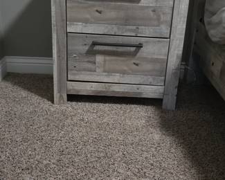 Signature Design by Ashley Derekson Nightstand