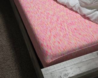 Ashley Effie Full Panel Bed Set second image
