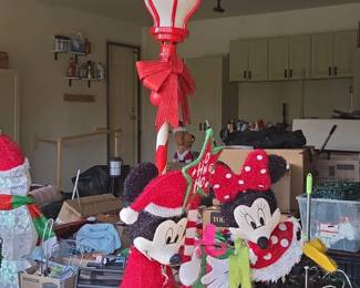 Disney Mickey Minnie Christmas Lamppost Decoration second image