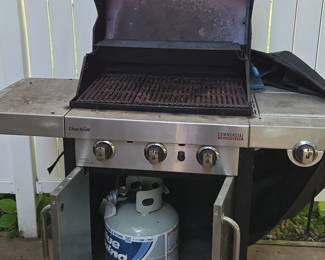 CharBroil TRUInfrared Burner Gas Grill third image