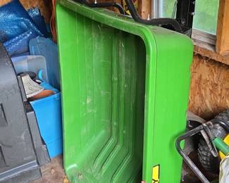 John Deere Y Yard Cart