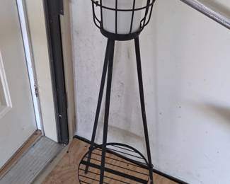 Solar Lantern Plant Stand