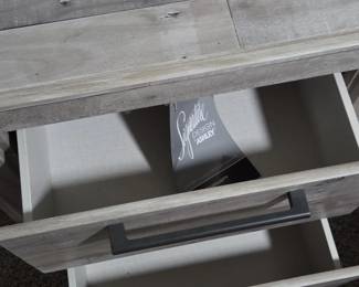 Signature Design by Ashley Derekson Nightstand second image
