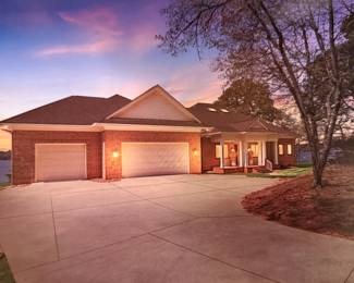 Pinnacle Shores on Lake Norman