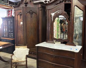 Beautiful marble top dresser with mirror. 