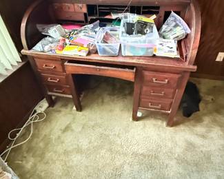 Beautiful 1910 roll top desk