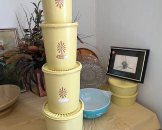 Tupperware Canisters Yellow Gold,