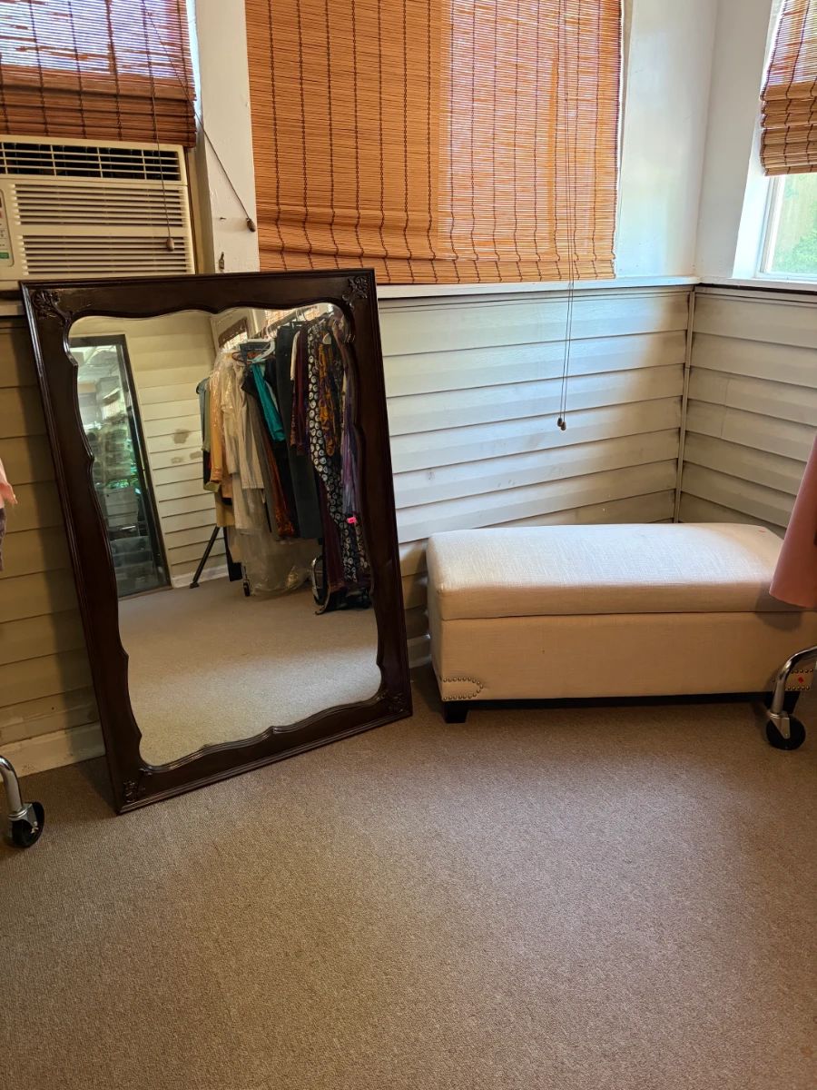 Mirror and Storage bench