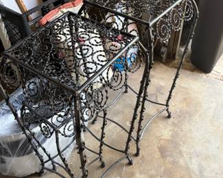 Plant stands/lightweight stands- metal