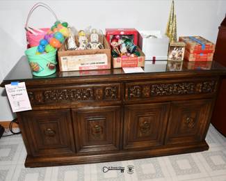 139Dining Room