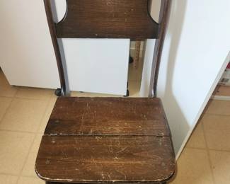 Storage chair