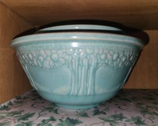 1930's Homer Laughlin Apple Tree mixing bowls