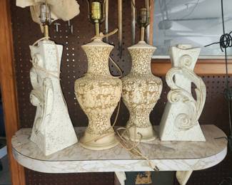 Assorted vintage lamps