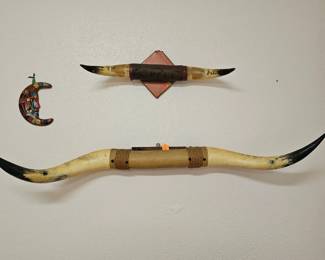 Longhorn steer mounts