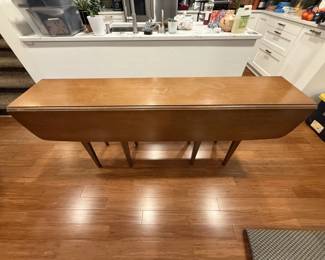 Mid-Century Modern walnut Drexel K43 table, made in the 1960s