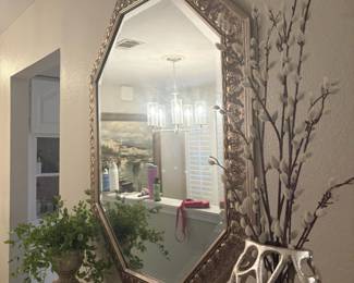 Accent mirror