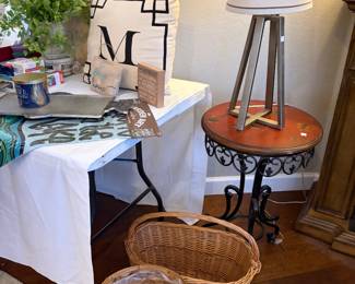 Baskets, accent tables, table lamps