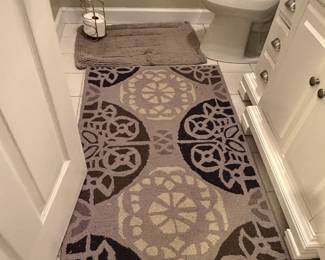 Accent rugs