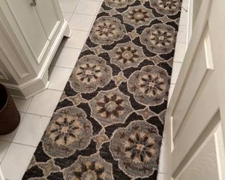 Accent rug, runners