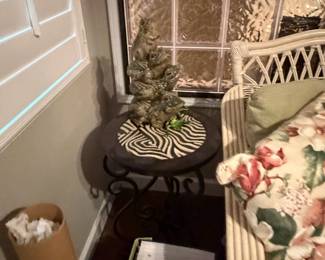 Accent table, statue