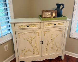 Console table/cabinet