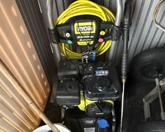 Ryobi 3300 PSI 2.4 GPM Gas Pressure Washer