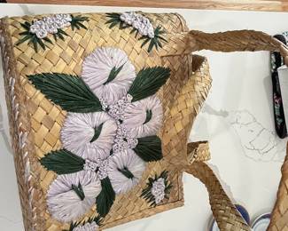 Vintage Woven Straw Floral Applique Tote Bag