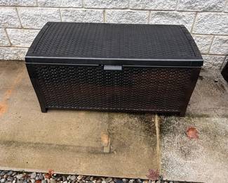Keter Samoa 70 Gallon Resin Deck Box