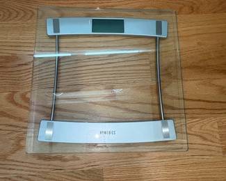 HoMedics Glass Digital Bathroom Scale