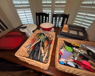 Cooking utensils, kitchenware