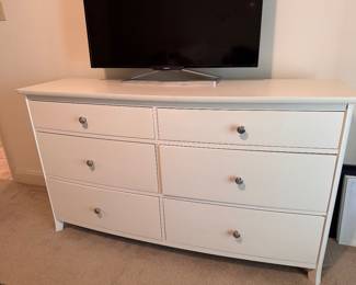 IKEA HEMNES 6 drawer dresser. Solid Wood! Approx. measurements 42 1/2 x 52 h