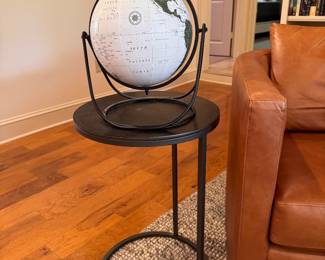 Side Table /Globe