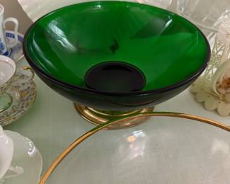 Mid-Century Modern Paden City Glass Company serving bowl, known specifically in their "Emerald Glo" line