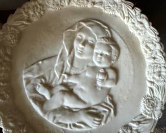 a vintage 1972 Fenton "Madonna of the Goldfinch" white satin glass collector plate commemorating Mother's Day